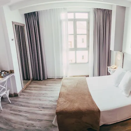 Misiana Hotell Tarifa