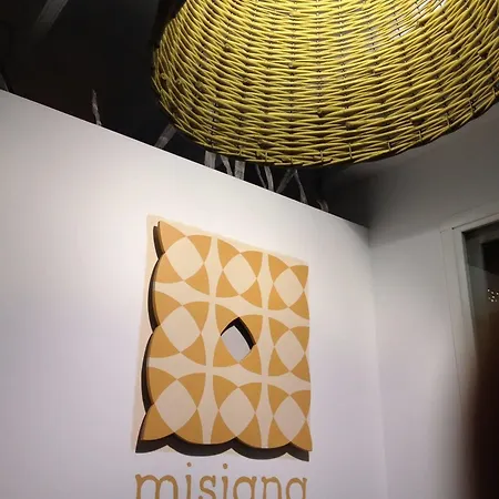 Misiana ホテル *