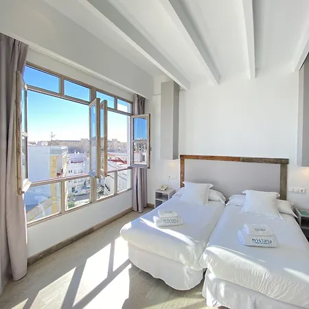 Misiana Hotell *